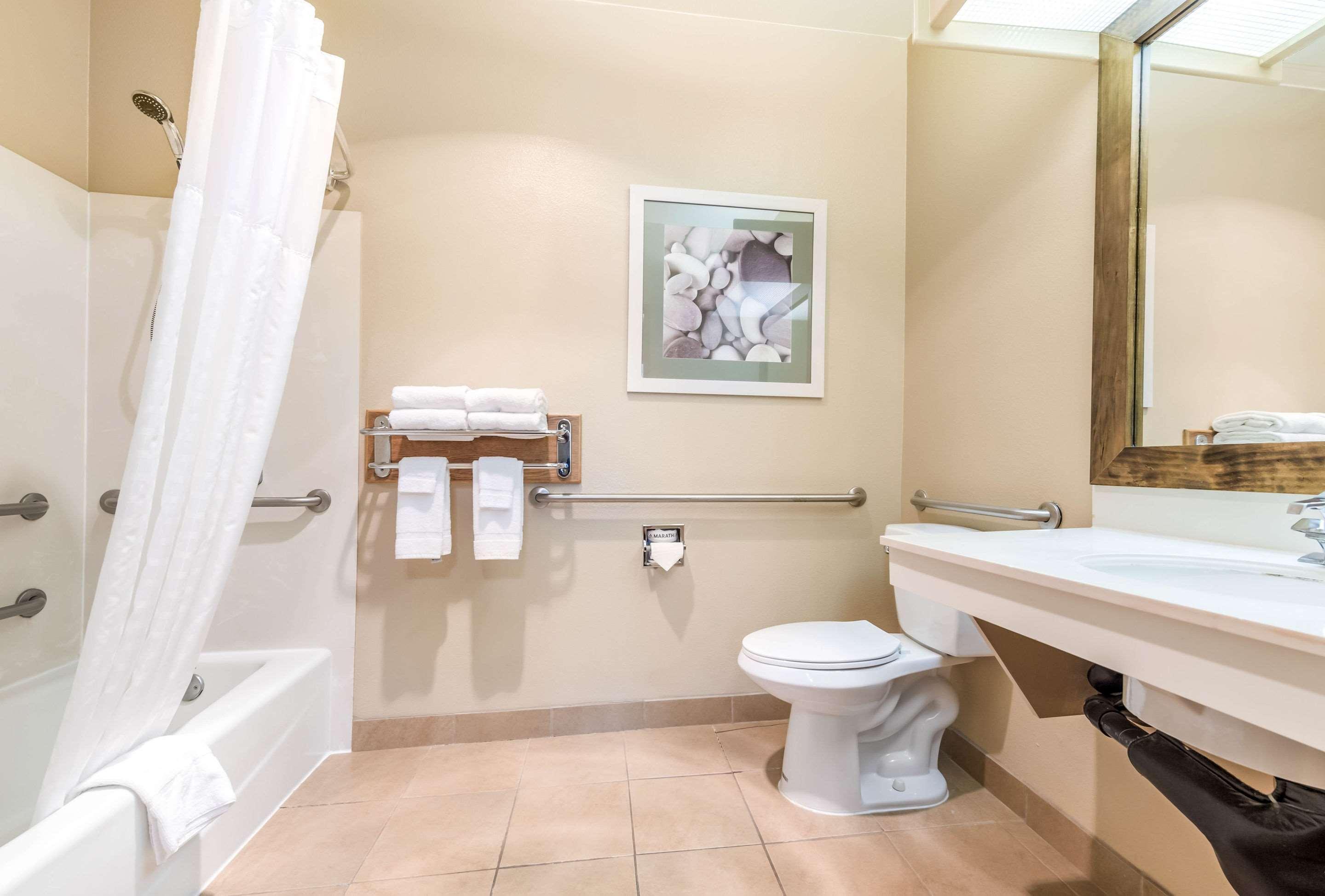Quality Inn & Suites Bainbridge Island Экстерьер фото