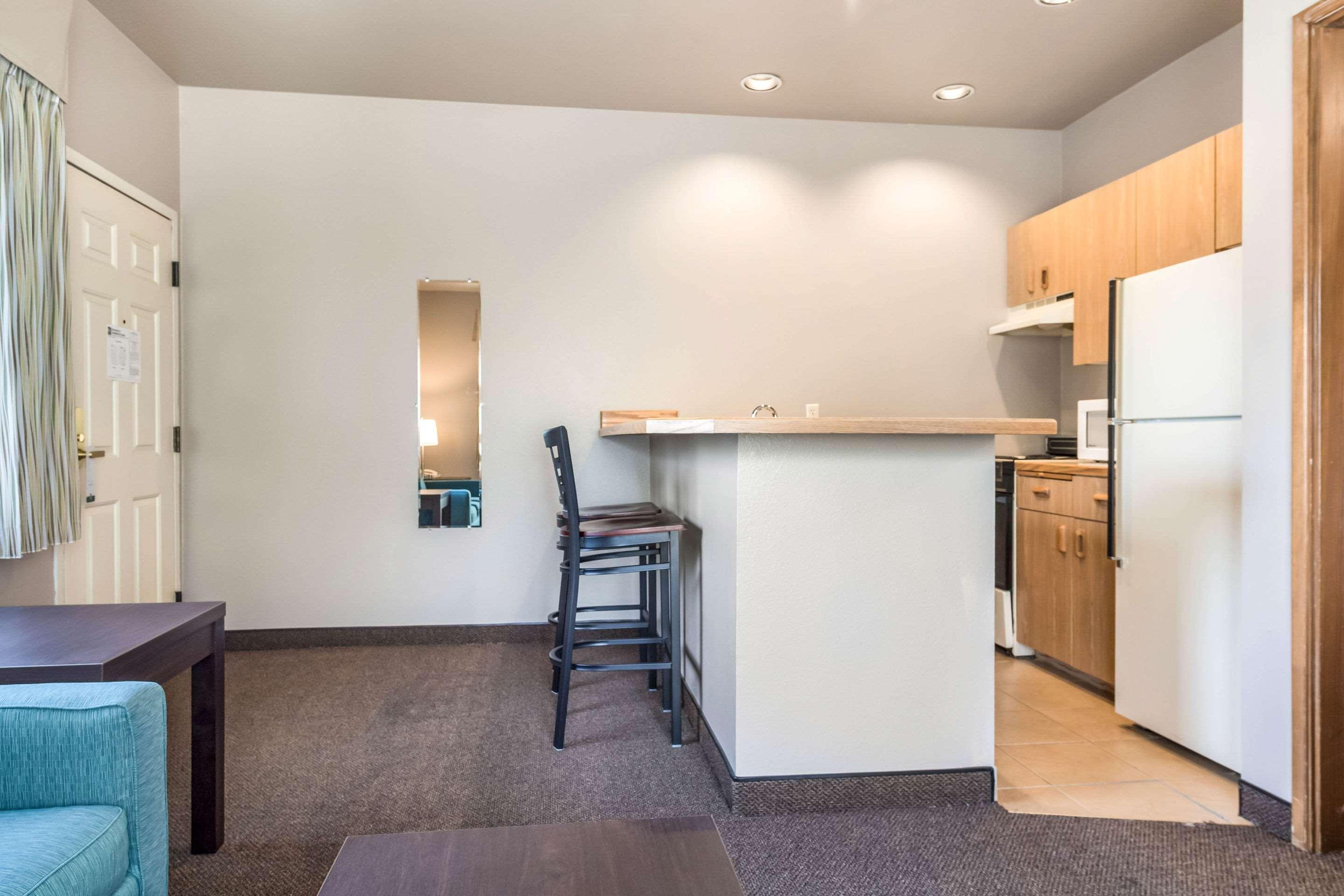 Quality Inn & Suites Bainbridge Island Экстерьер фото