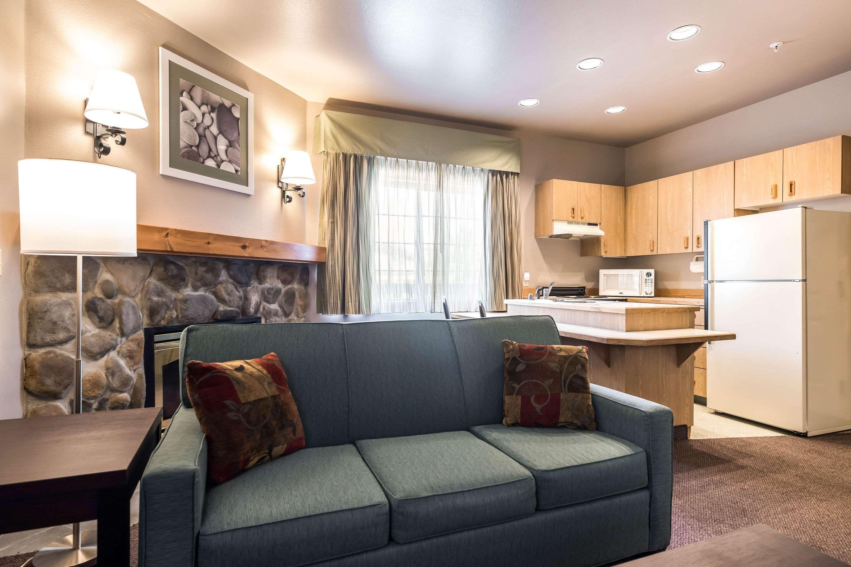 Quality Inn & Suites Bainbridge Island Экстерьер фото