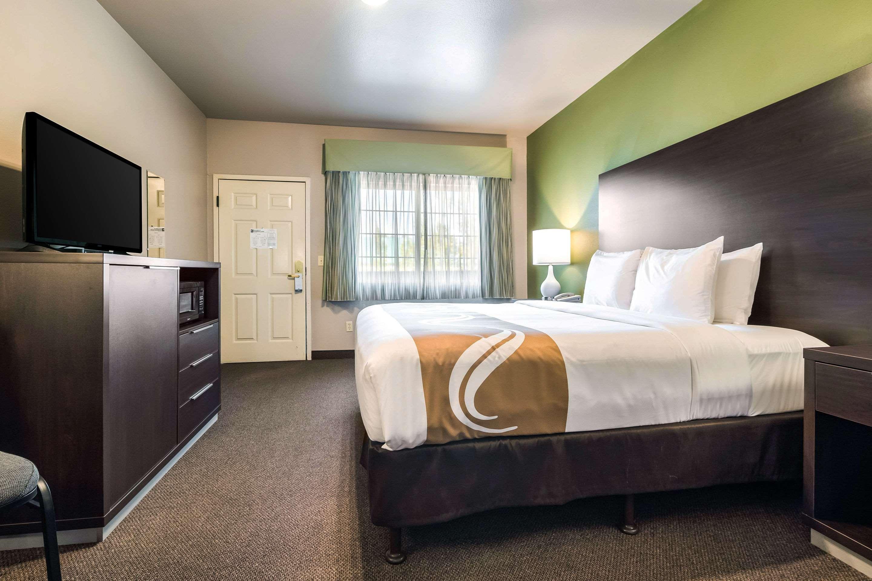 Quality Inn & Suites Bainbridge Island Экстерьер фото