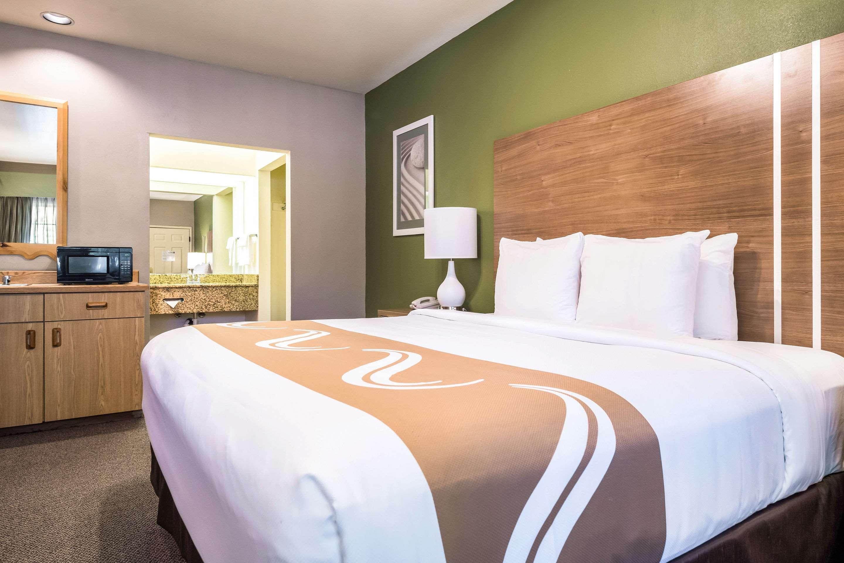Quality Inn & Suites Bainbridge Island Экстерьер фото
