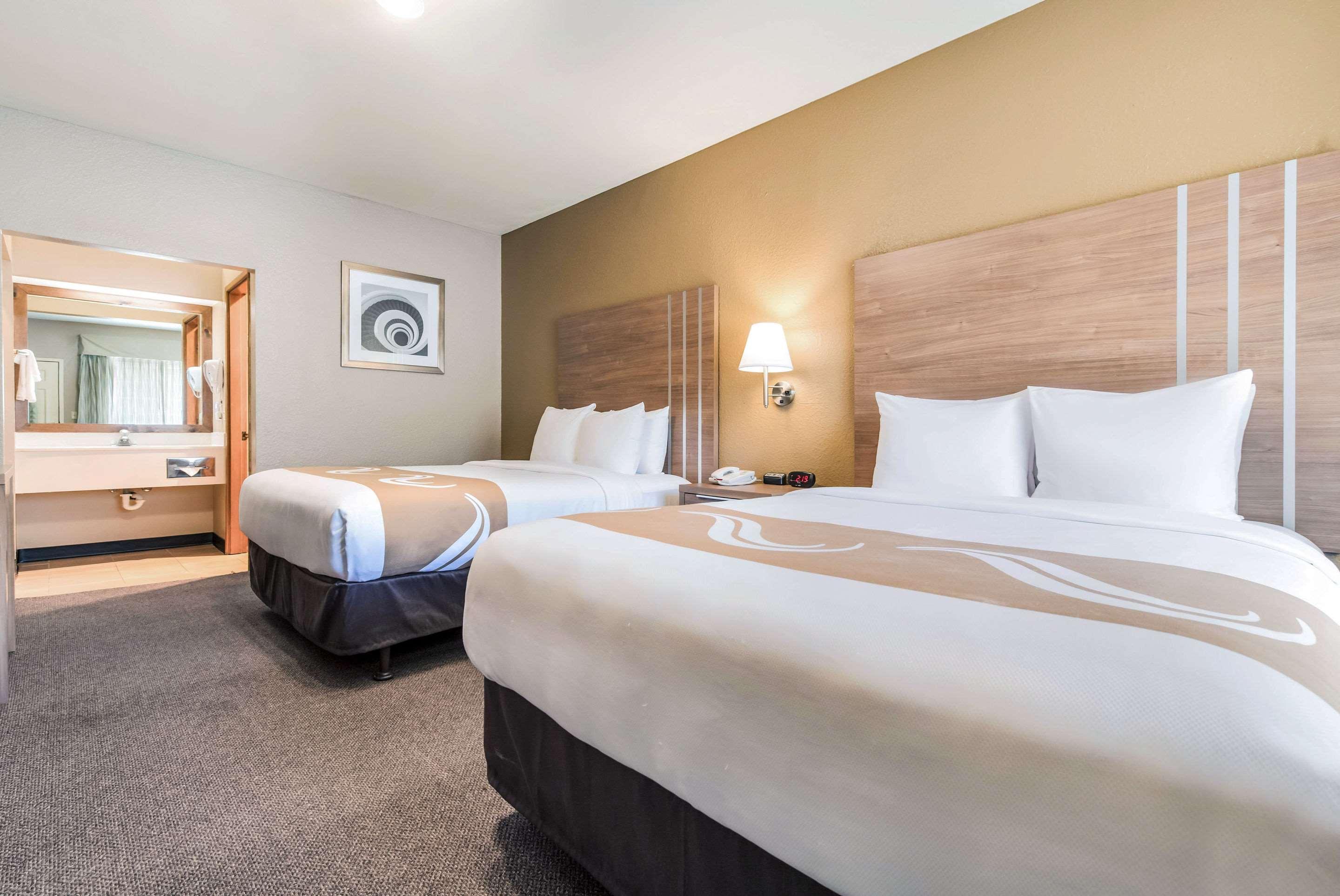 Quality Inn & Suites Bainbridge Island Экстерьер фото